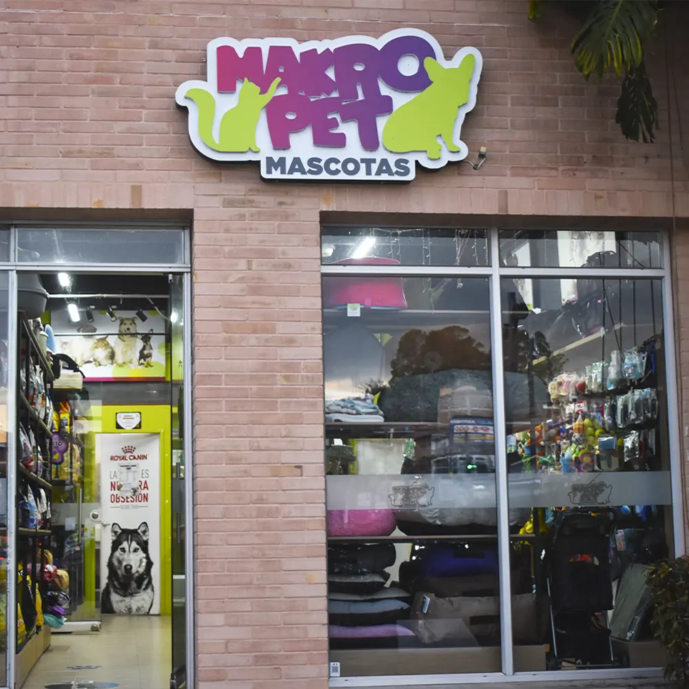 Familia Makropet